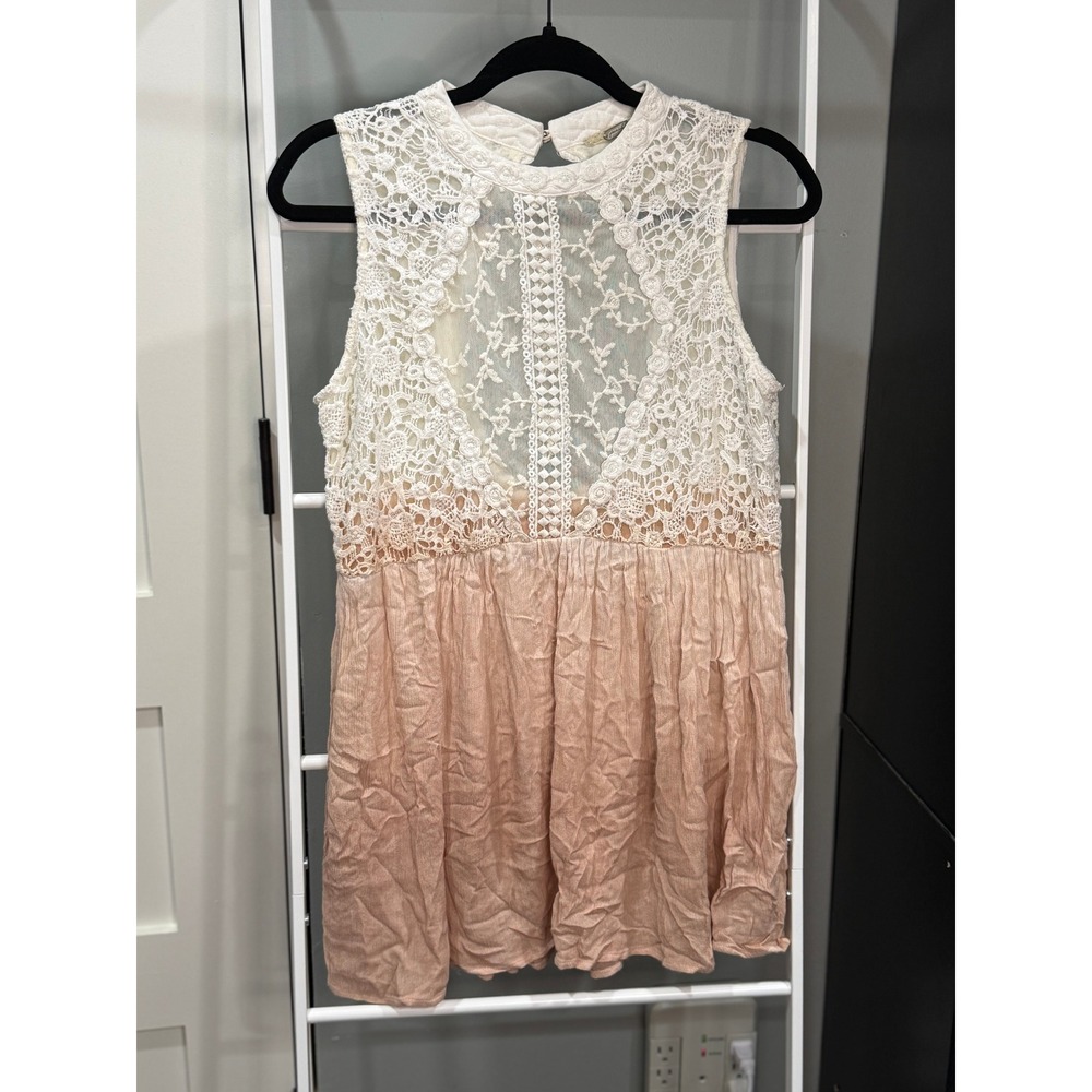Gimmicks by BKE Lace Sleeveless Top Cream Blush Pink Boho Open Back‎ S Boho Y2K